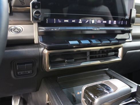 Used 2024 GMC Hummer EV 3X AWD/4WD image 63