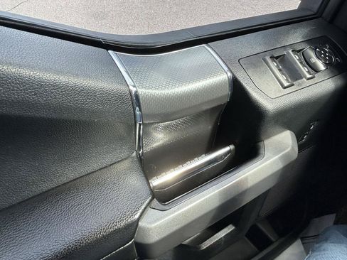 Used 2015 Ford F150 XLT w/ Equipment Group 302A Luxury AWD/4WD image 28