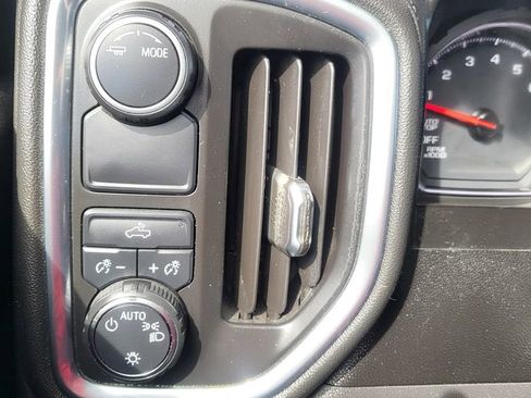 Used 2020 Chevrolet Silverado 1500 LT RWD image 31