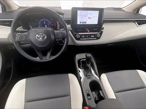 Used 2026 Toyota Corolla LE FWD image 15