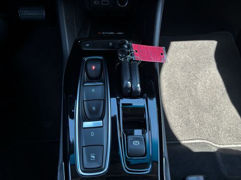 Used 2022 Chevrolet Bolt LT w/ Infotainment Package FWD image 40