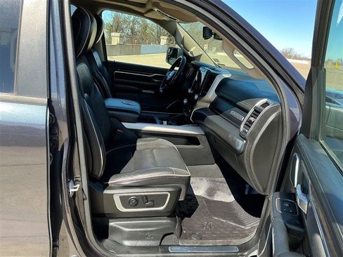 Used 2019 RAM 1500 Laramie image 37