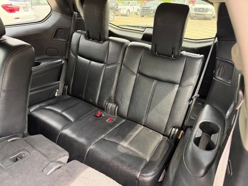 Used 2015 Nissan Pathfinder SL w/ SL Tech Package image 13