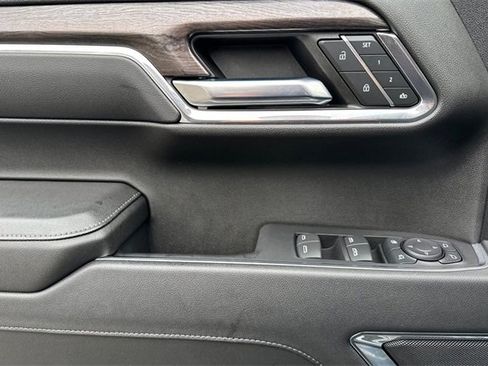 Used 2024 Chevrolet Silverado 1500 LTZ image 11