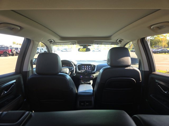 Used 2024 GMC Terrain SLT w/ Tech Package AWD/4WD image 12