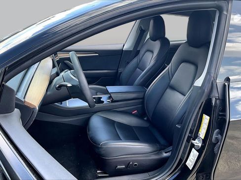 Used 2022 Tesla Model 3 Standard Range RWD image 7