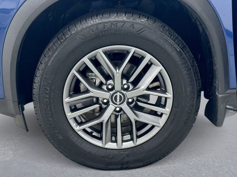 Used 2023 Nissan Rogue S AWD/4WD image 24