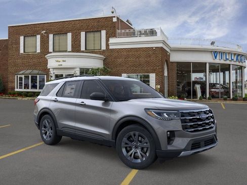 New 2026 Ford Explorer Active w/ Active Comfort Package image 7