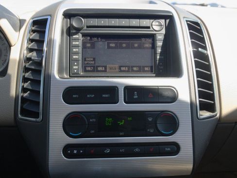 Used 2007 Ford Edge SEL Plus AWD/4WD image 17
