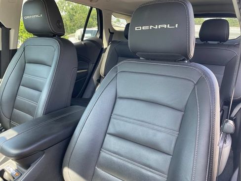 Used 2023 GMC Terrain Denali w/ Denali Premium Package AWD/4WD image 17