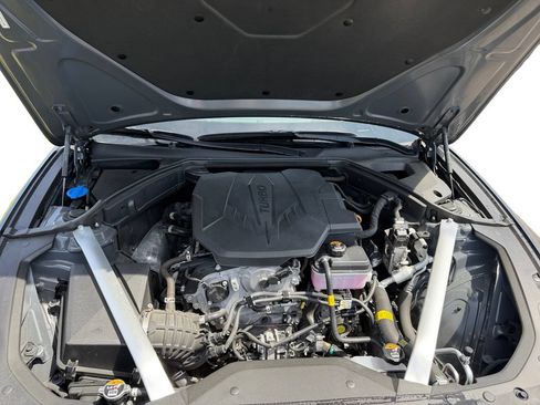 Used 2025 Genesis G70 2.5T AWD/4WD image 15