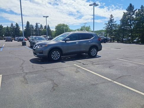 Used 2018 Nissan Rogue SV w/ Premium Package AWD/4WD image 13