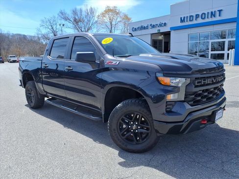 Used 2024 Chevrolet Silverado 1500 Custom Trail Boss image 2