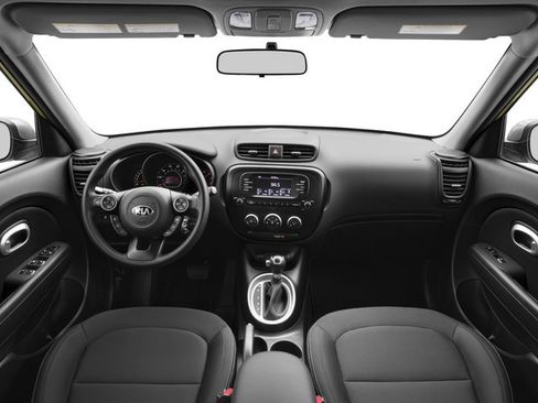 Used 2017 Kia Soul w/ Convenience Package FWD image 5