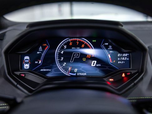 Used 2023 Lamborghini Huracan EVO AWD/4WD image 42