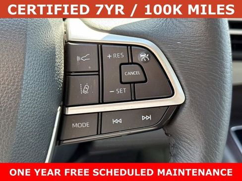 Used 2024 Toyota Sienna XLE w/ XLE Plus Package FWD image 24