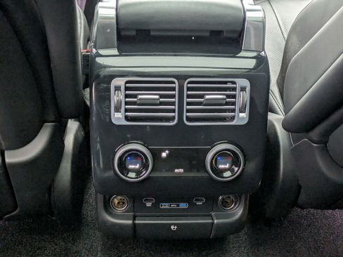 Used 2019 Land Rover Range Rover Supercharged image 30