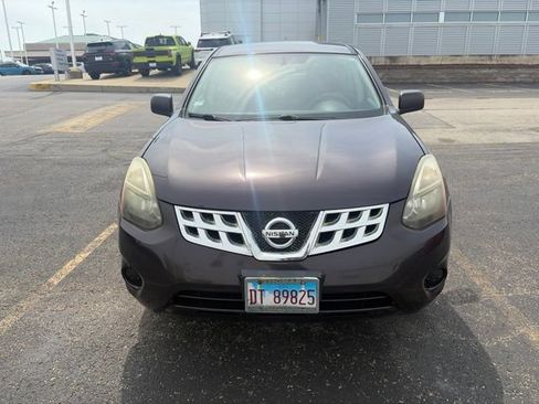 Used 2015 Nissan Rogue S FWD image 1