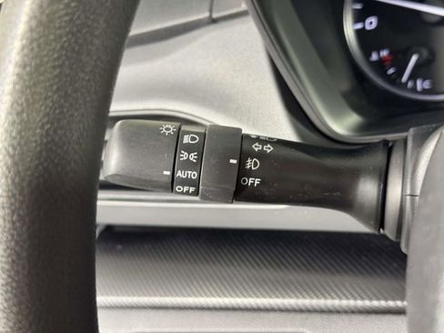 Used 2024 Subaru Crosstrek 2.0i Premium image 21