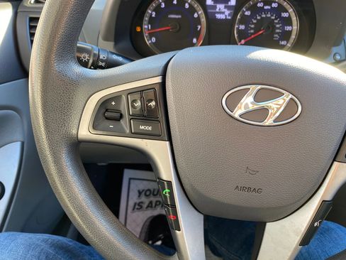 Used 2015 Hyundai Accent GLS w/ Option Group 02 image 13