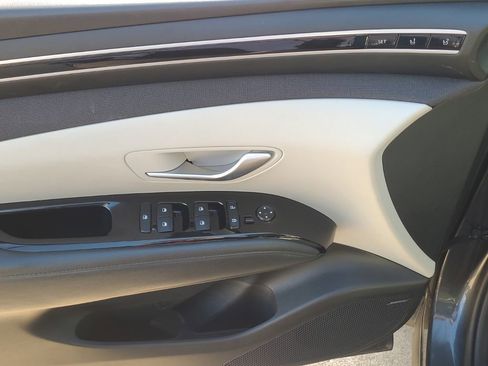 Used 2024 Hyundai Tucson Limited image 12