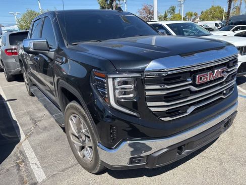 Used 2024 GMC Sierra 1500 SLT w/ SLT Premium Package AWD/4WD image 3