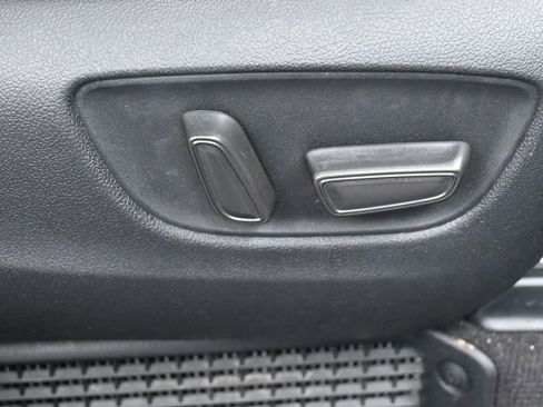 Certified 2025 Toyota Sienna XSE w/ XSE Plus Package image 38