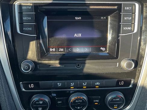 Used 2016 Volkswagen Passat 1.8T S FWD image 14