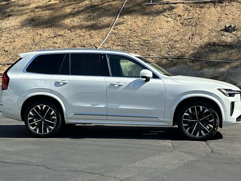New 2026 Volvo XC90 T8 Ultra AWD/4WD image 3