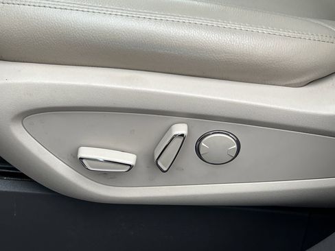 Used 2019 Lincoln Nautilus FWD image 21