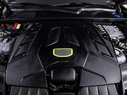 Used 2022 Porsche Cayenne Turbo S image 48