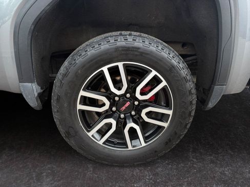 Used 2019 GMC Sierra 1500 AT4 w/ Driver Alert Package I AWD/4WD image 15