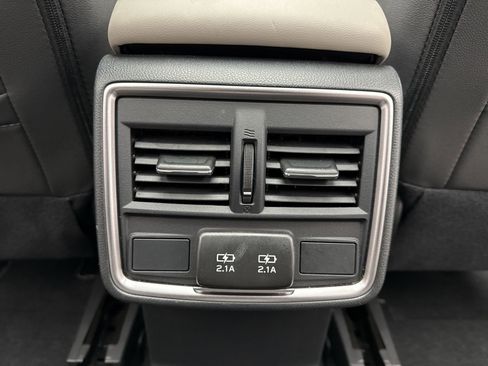 Used 2024 Subaru Forester Premium image 21