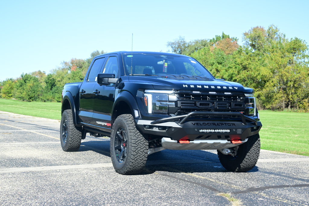 New 2026 Ford F150 Raptor w/ Equipment Group 803A Raptor R AWD/4WD image 4