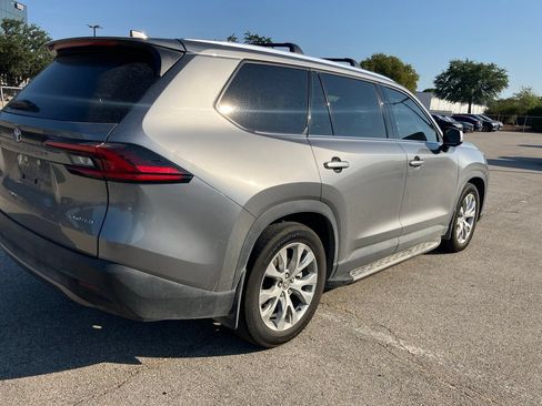 Used 2025 Toyota Grand Highlander FWD image 17
