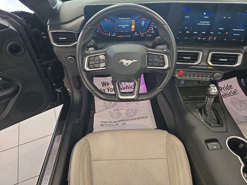 Used 2024 Ford Mustang GT Premium image 15
