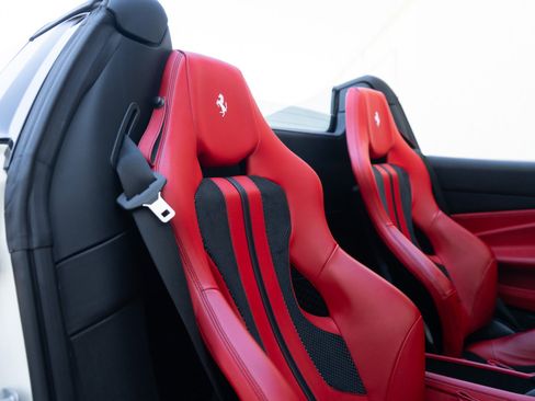 Used 2023 Ferrari F8 Tributo image 30