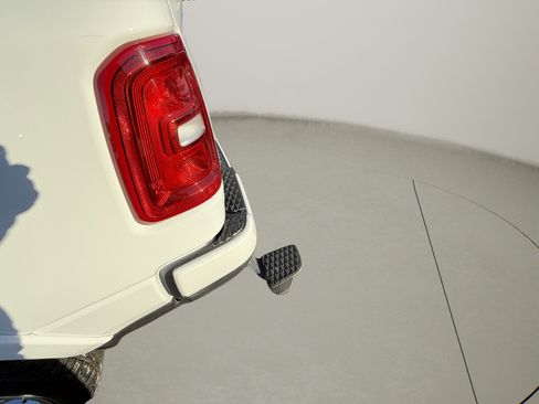 Used 2025 RAM 1500 Big Horn AWD/4WD image 28