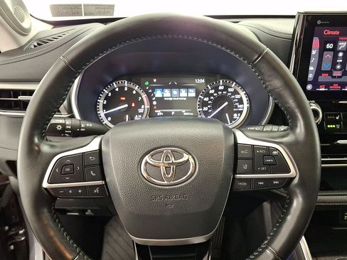 Used 2022 Toyota Highlander Platinum AWD/4WD image 8