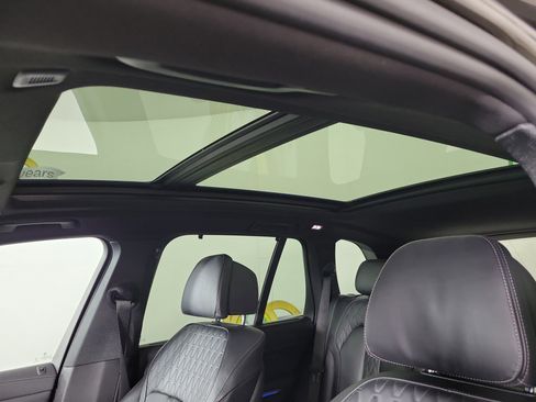 Certified 2023 BMW X5 xDrive45e w/ Executive Package image 20