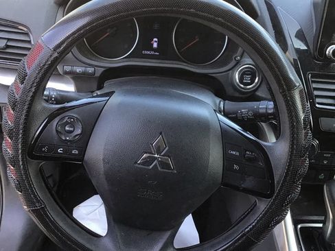 Used 2024 Mitsubishi Eclipse Cross LE AWD/4WD image 8