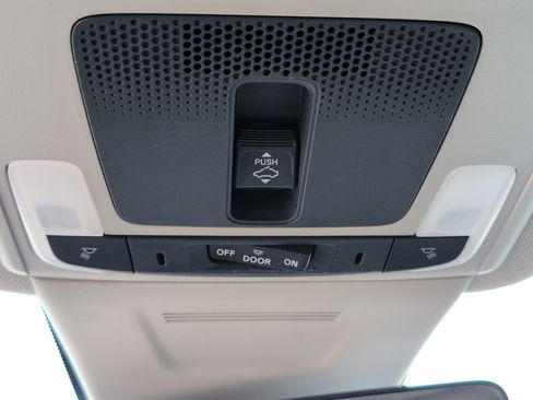 Used 2023 Honda CR-V EX-L image 18