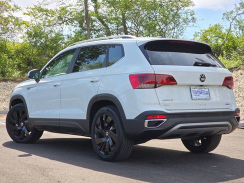 Certified 2024 Volkswagen Taos SEL AWD/4WD image 24