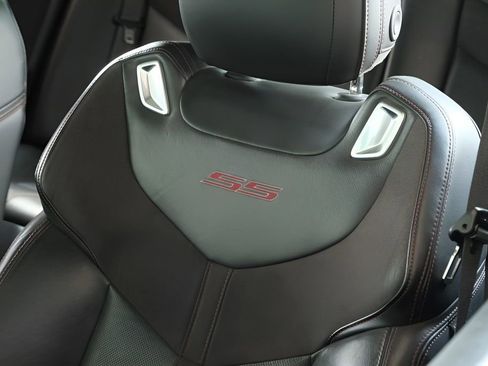 Used 2017 Chevrolet SS RWD image 25