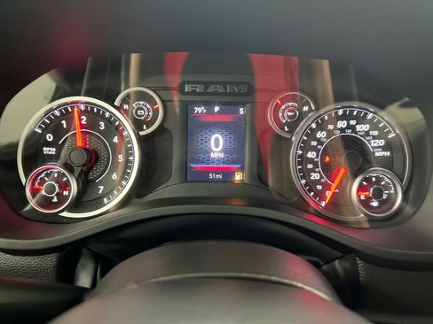New 2026 RAM 1500 Express AWD/4WD image 12