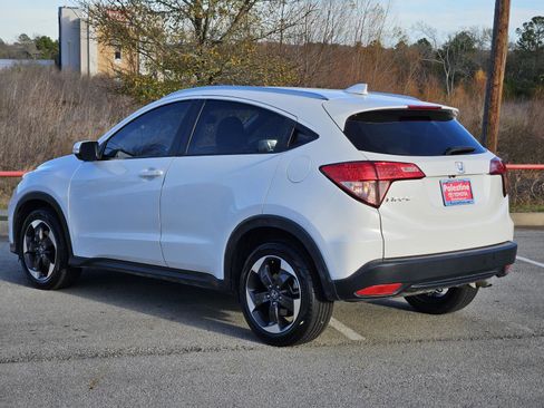 Used 2018 Honda HR-V EX-L image 4
