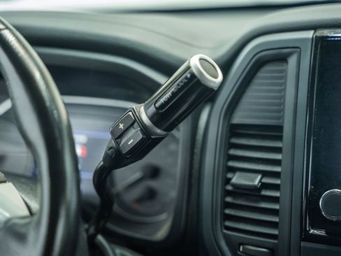 Used 2022 Nissan Titan SV w/ SV Convenience Package image 28