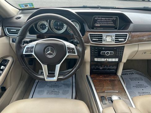 Used 2014 Mercedes-Benz E 350 4MATIC Sedan image 30