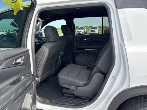 Used 2025 Chevrolet Traverse LT AWD/4WD image 23