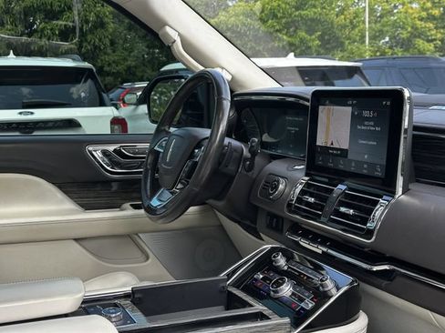 Certified 2020 Lincoln Navigator Black Label AWD/4WD image 33